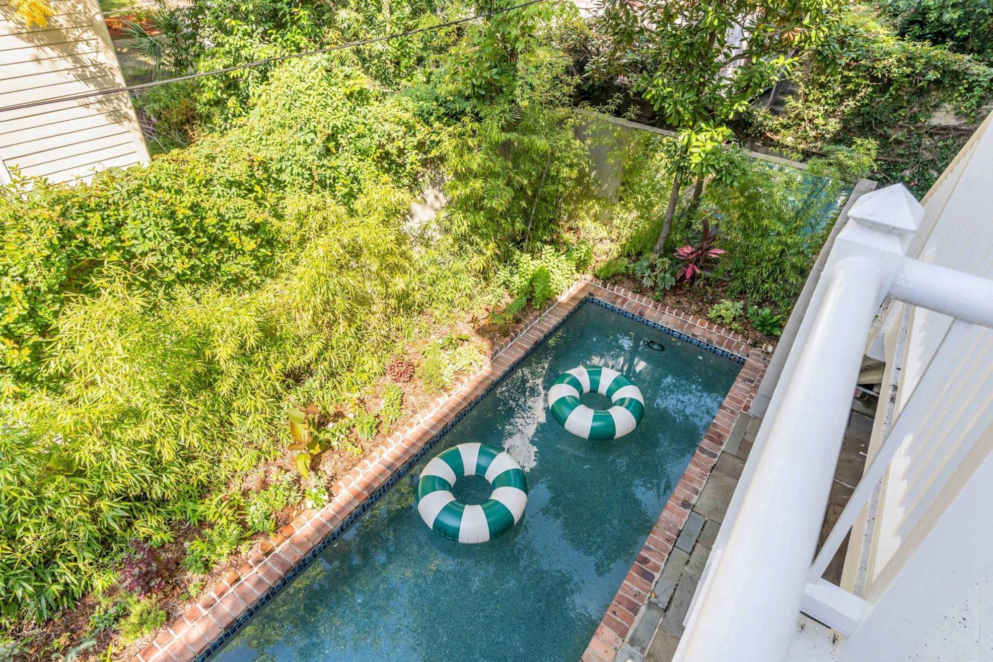 Serene Cottage With Beautiful Garden And Heated Pool ชาร์ลสตัน ภายนอก รูปภาพ